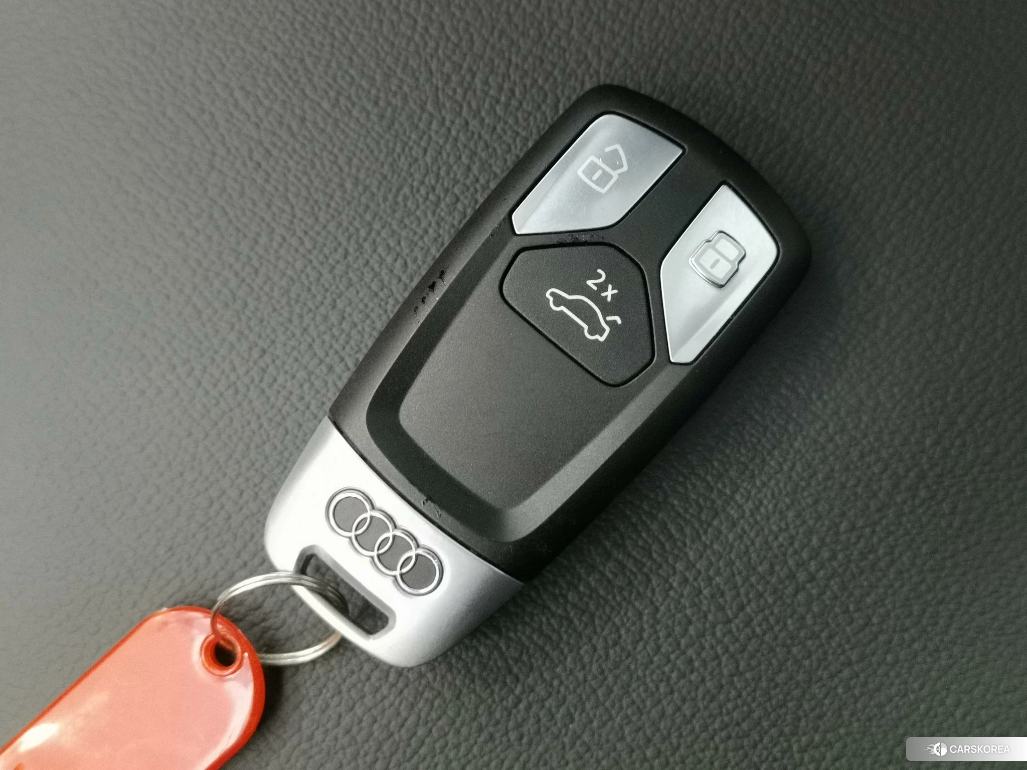 Audi Q5L id 4513967 из Китая 8