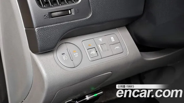 Hyundai The New Grand Starex id 2470962 из Кореи 8