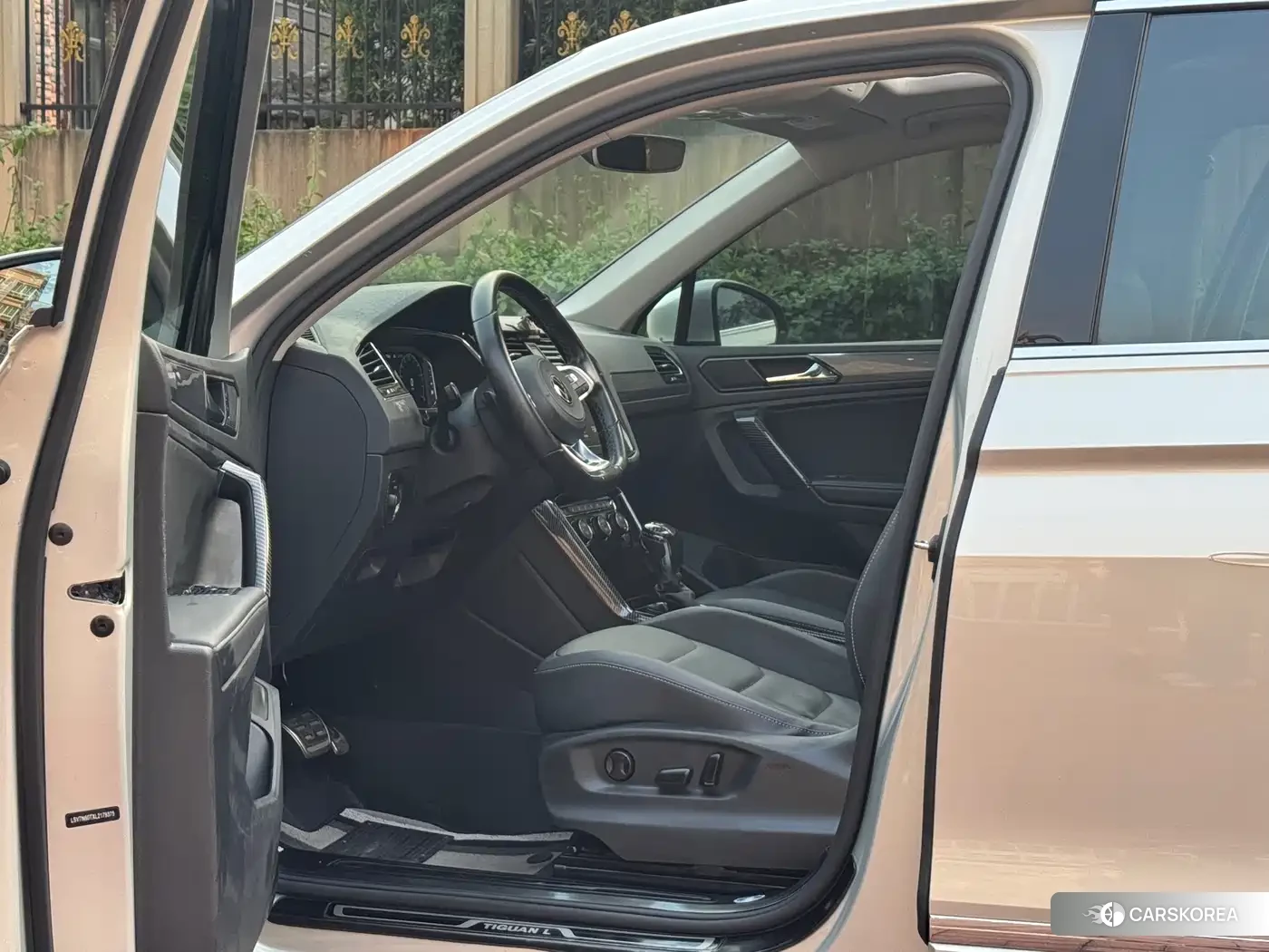 Volkswagen Tiguan L id 4565164 из Китая 8