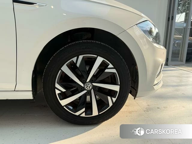 Volkswagen Polo id 4240672 из Китая 8