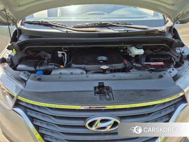 Hyundai The New Grand Starex id 4339476 из Кореи 8