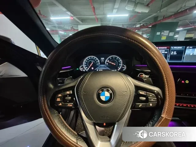 BMW 5 Series (G30) id 3733696 из Кореи 8