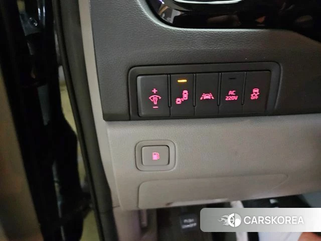 Kia All New Carnival id 4684613 из Кореи 8
