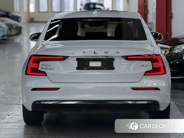 Volvo S60 id 4227309 из Китая 8
