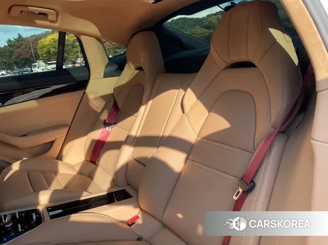 Porsche Panamera (971) id 3411518 из Кореи 8