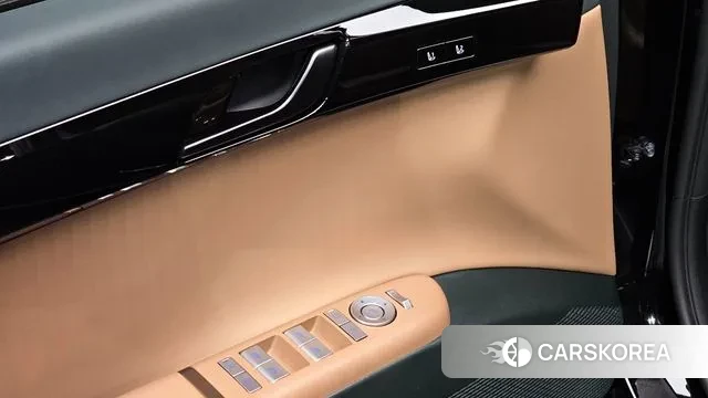 Hyundai Grandeur (GN7) id 3689838 из Кореи 8