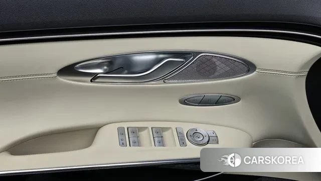 Genesis GV70 id 3335030 из Кореи 8