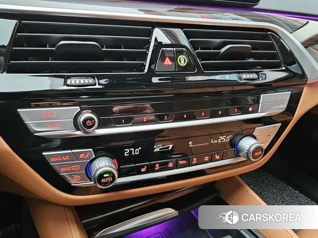 BMW 5 Series (G30) id 3508948 из Кореи 8