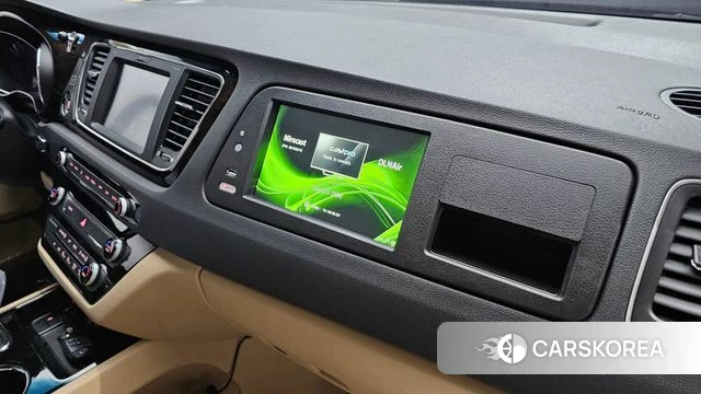 Kia The New Carnival id 4638003 из Кореи 8