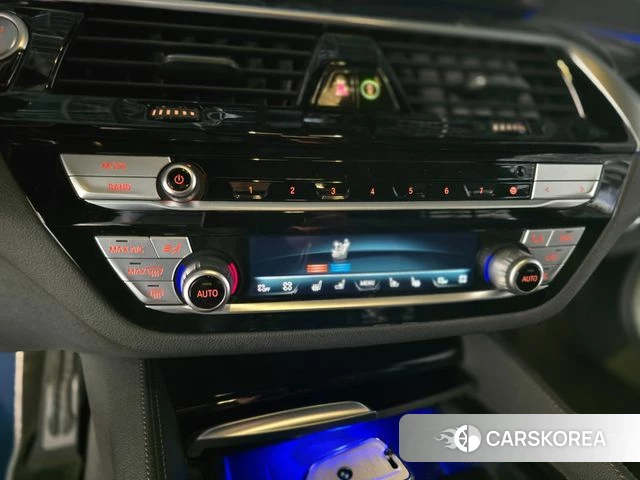 BMW 5 Series (G30) id 3860197 из Кореи 8