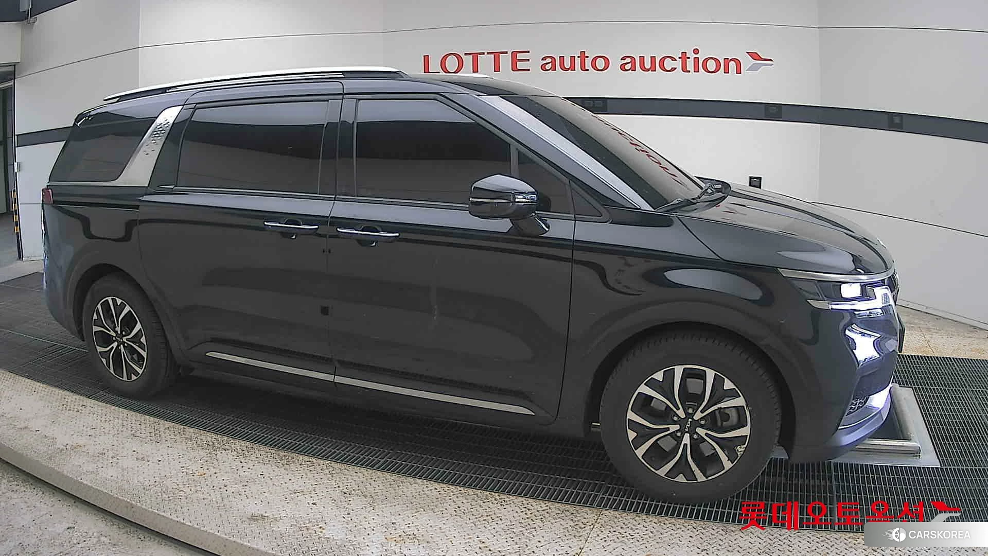 Kia Carnival id 4296861 из Кореи 8