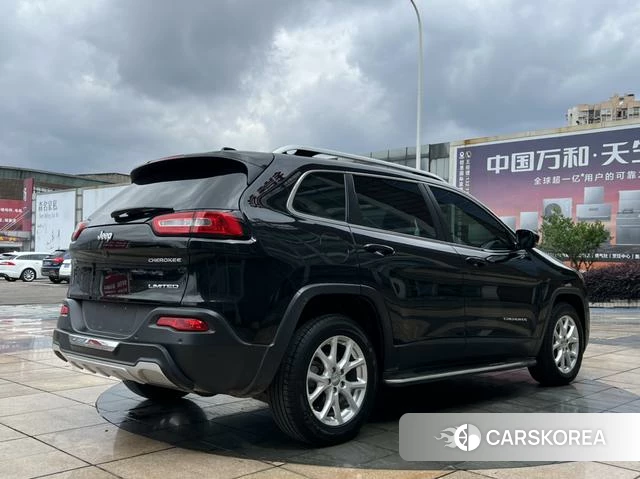 Jeep Free light id 4253728 из Китая 8