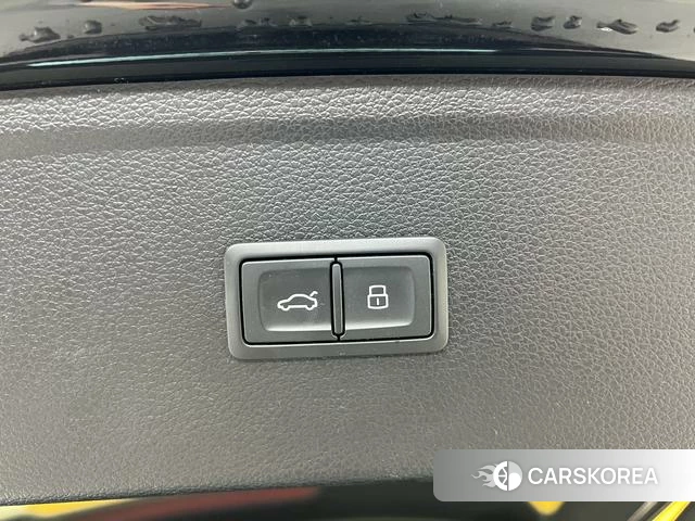 Audi Q5L id 4297770 из Китая 8