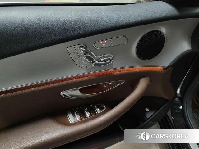 Mercedes-Benz E-Class W213 id 4881486 из Кореи 8