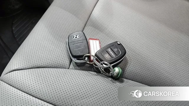 Hyundai The New Grand Starex id 3349798 из Кореи 8