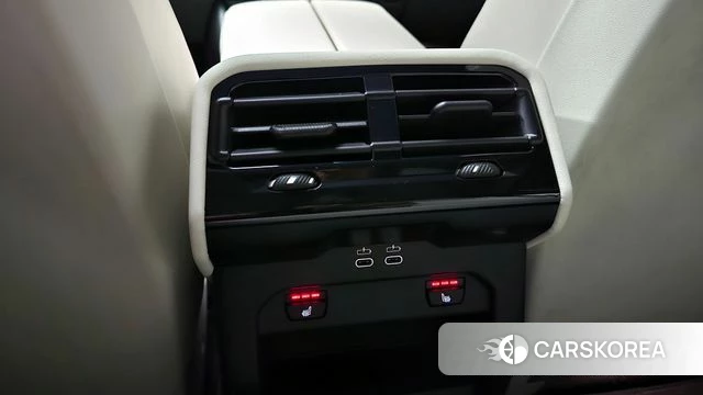 BMW 5 Series (G60) id 3882949 из Кореи 8