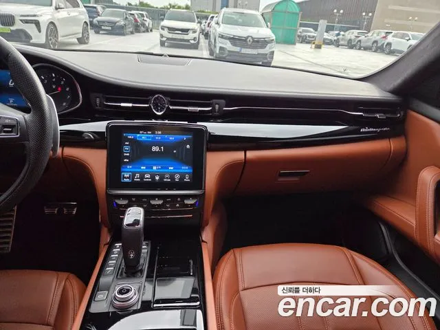 Maserati Quattroporte id 2718166 из Кореи 8