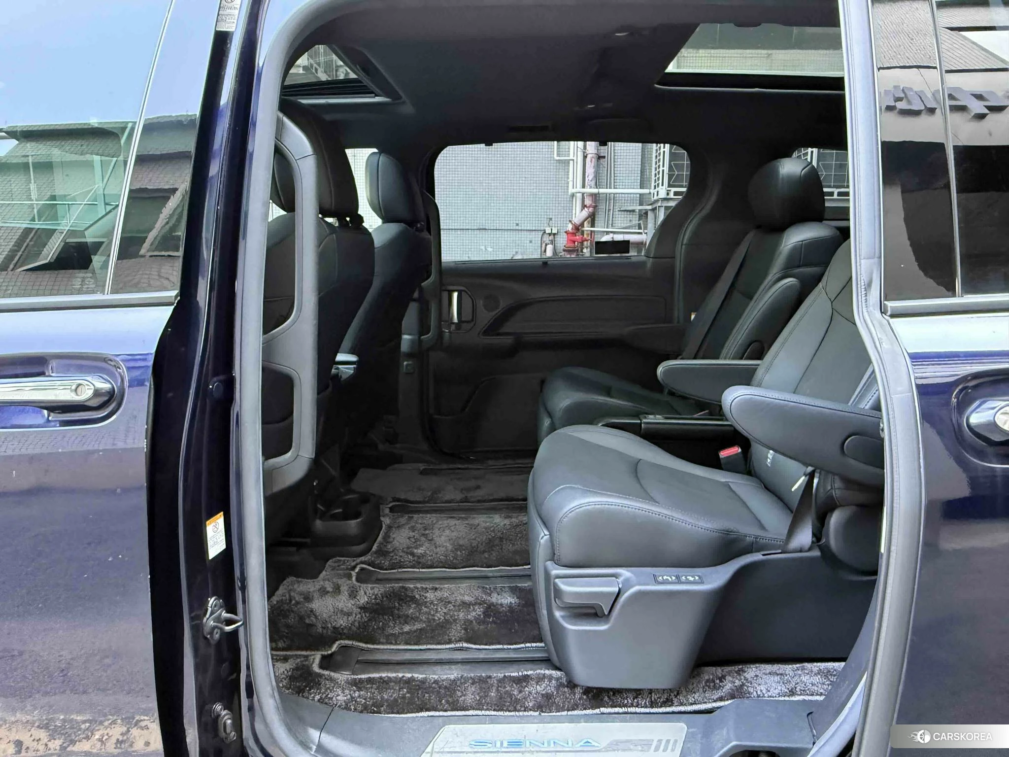 Toyota Saina id 4452560 из Китая 8