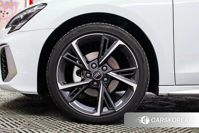 Audi A3 id 4359040 из Китая 8