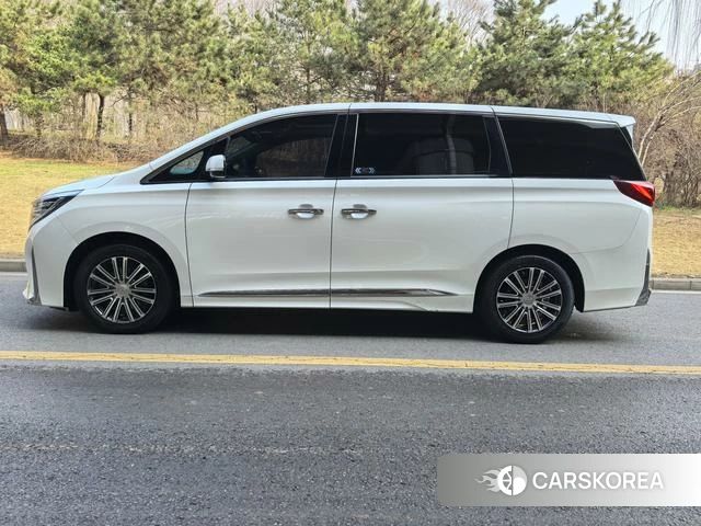 GAC Trumpchi Trumpchi M8 id 3855951 из Китая 8