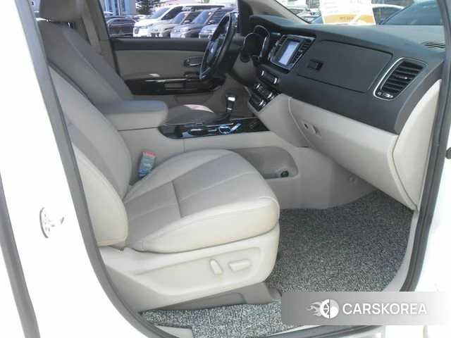 Kia The New Carnival id 4694147 из Кореи 8