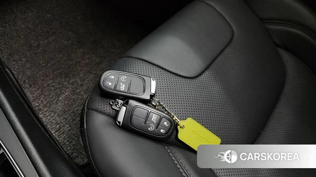 Jeep Cherokee (KL) id 3941642 из Кореи 8