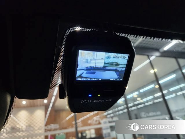 Lexus UX300h id 4644897 из Кореи 8