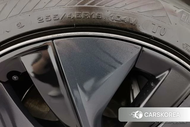 Tesla Model Y id 4210428 из Китая 8