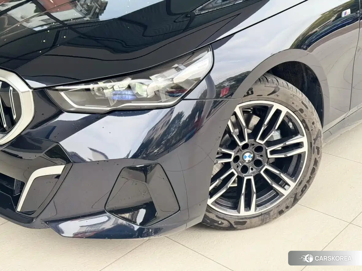 BMW 5 series id 4515477 из Китая 8