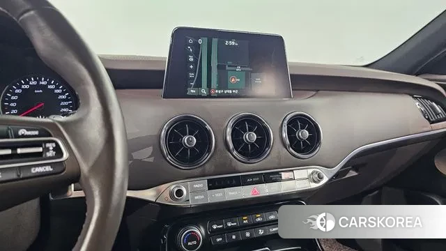 Kia Stinger id 3039275 из Кореи 8