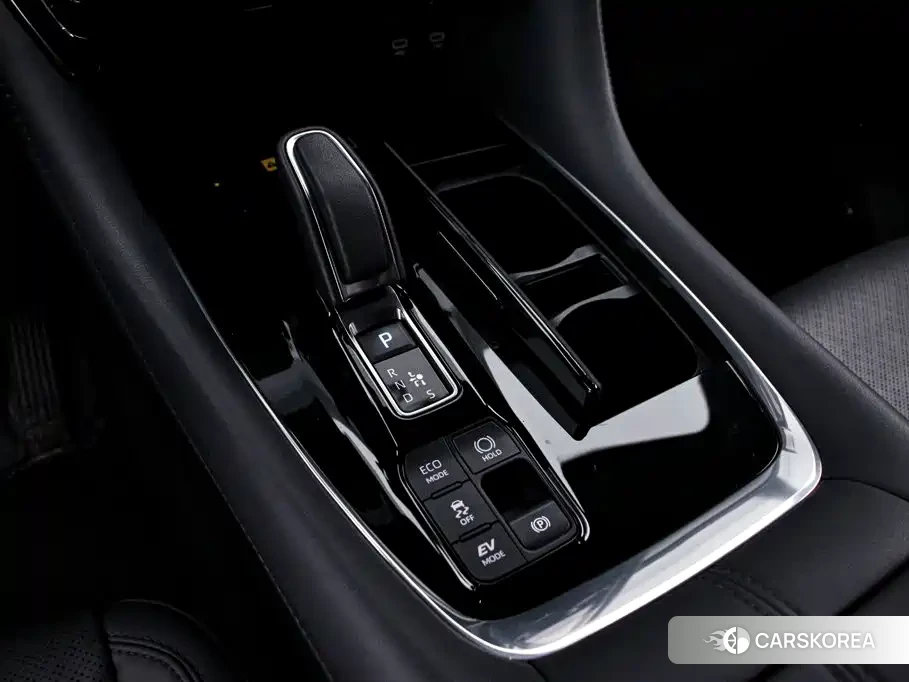 Toyota Elfa id 4685923 из Китая 8