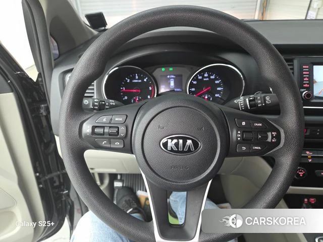 Kia The New Carnival id 4305025 из Кореи 8