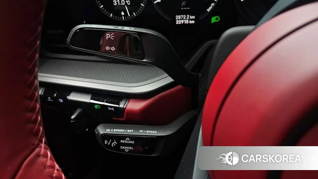 Porsche 911(992) id 4676838 из Кореи 8