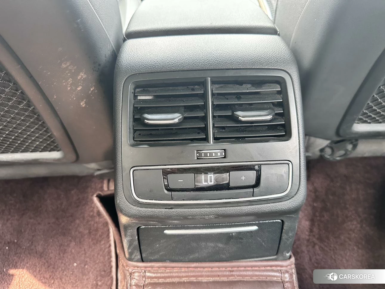 Audi A4L id 4462087 из Китая 8