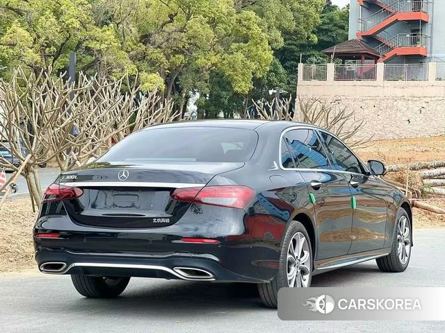 Mercedes-Benz E-class id 4265640 из Китая 8