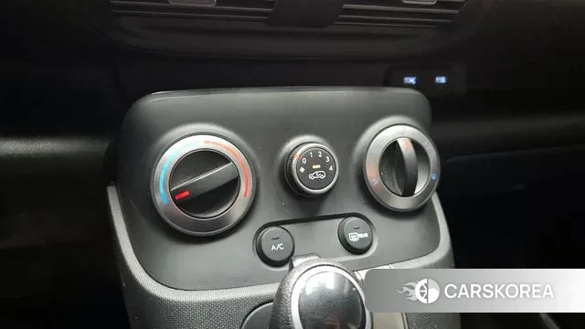 Hyundai Casper id 3539608 из Кореи 8