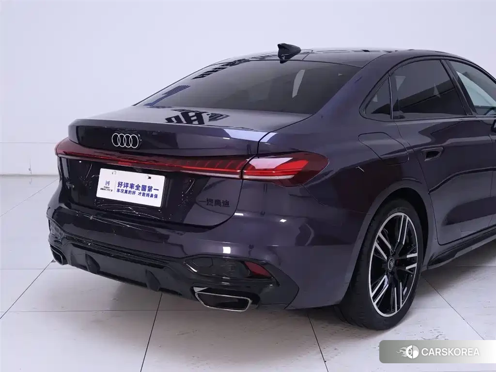 Audi A5L id 4553894 из Китая 8