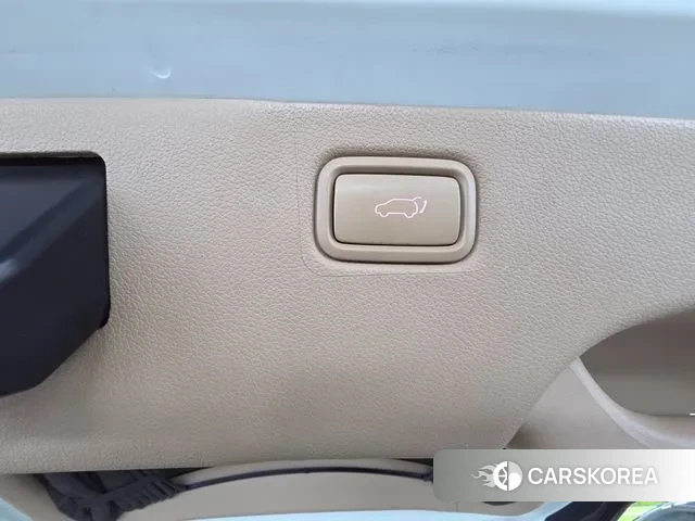 Kia All New Carnival id 3339520 из Кореи 8