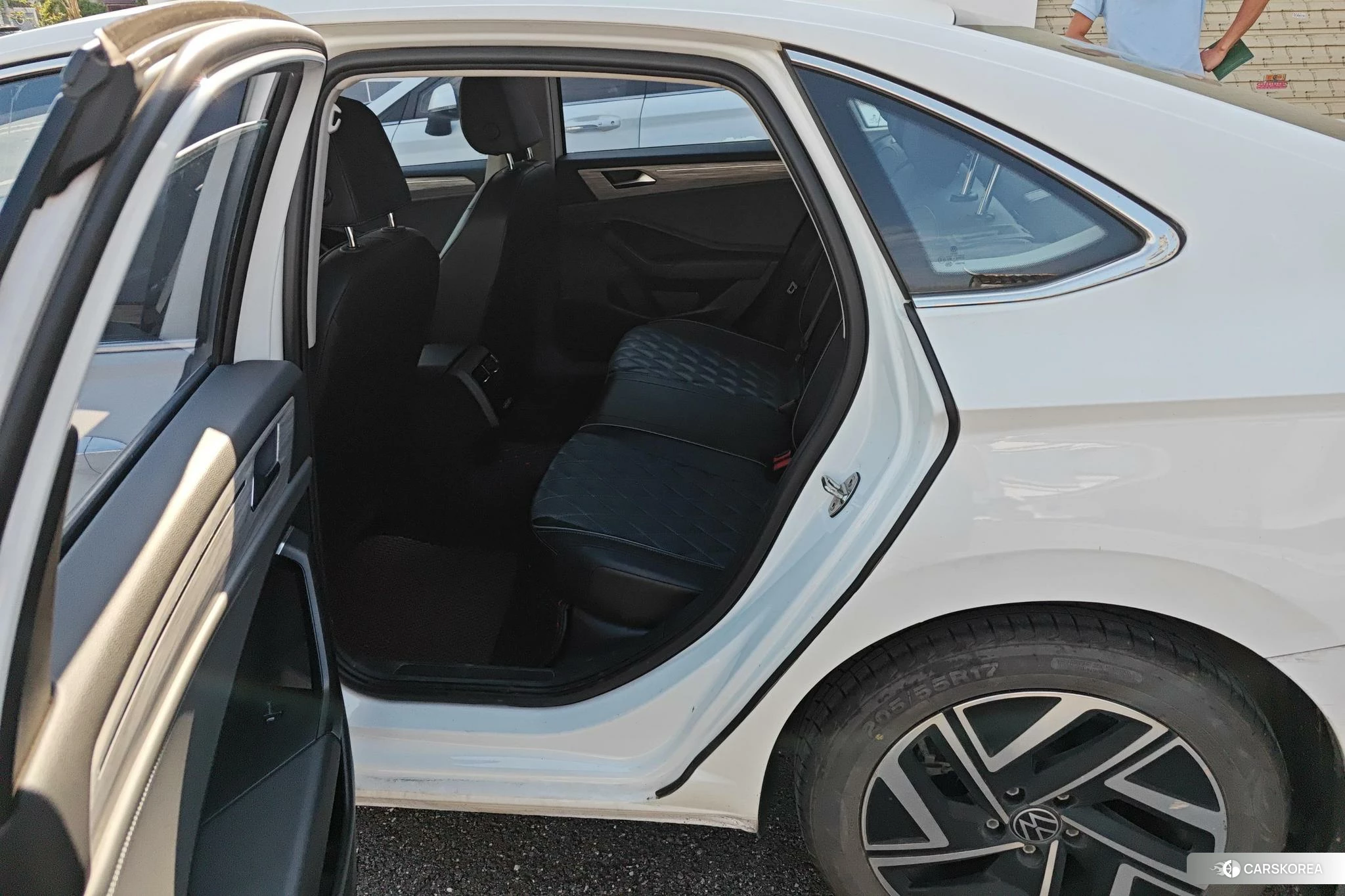 Volkswagen Sagitar id 4440787 из Китая 8