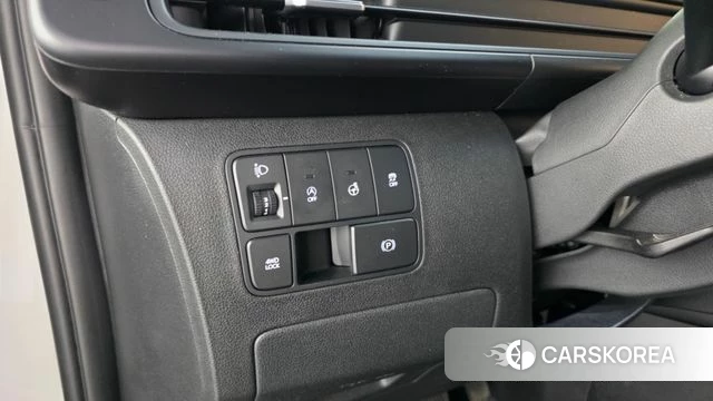 Hyundai Staria id 4880349 из Кореи 8