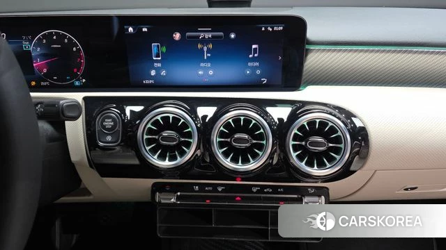 Mercedes-Benz A-Class W177 id 3933946 из Кореи 8