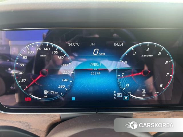 Mercedes-Benz E-class id 4271372 из Китая 8