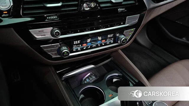 BMW 5 Series (G30) id 4871387 из Кореи 8