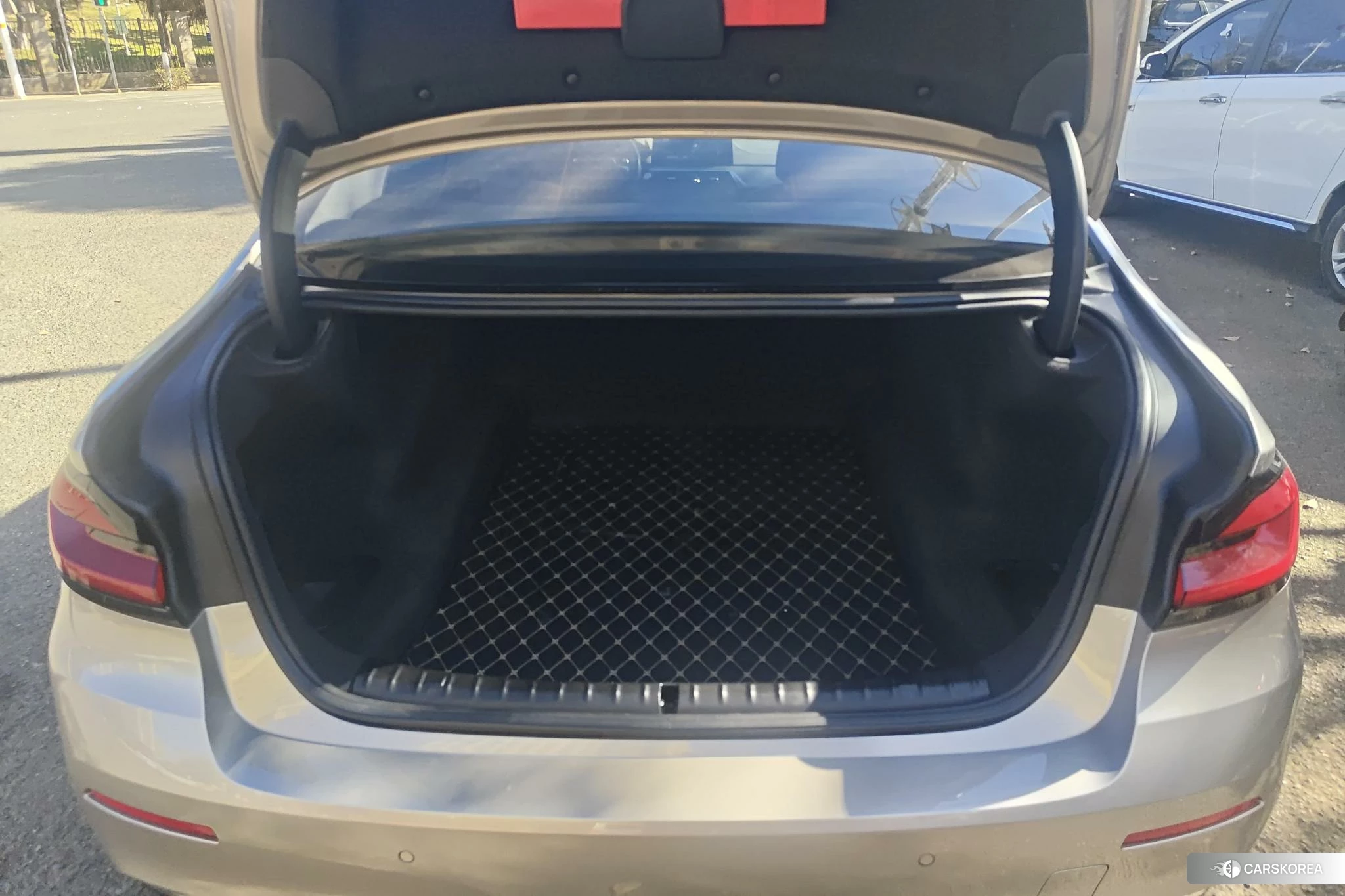 BMW 5 series id 4451411 из Китая 8