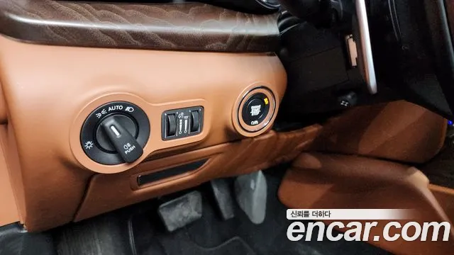 Maserati Quattroporte id 2327648 из Кореи 8