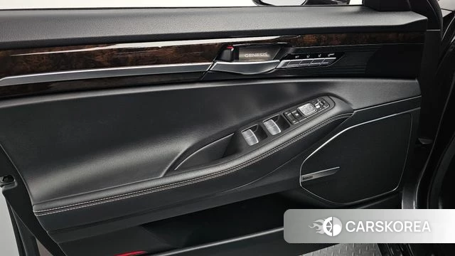 Genesis G90 id 3879118 из Кореи 8