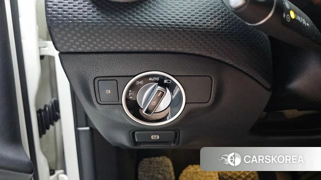 Mercedes-Benz A-Class W176 id 4751420 из Кореи 8