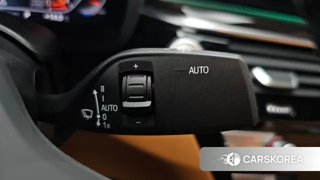 BMW 5 Series (G30) id 3373131 из Кореи 8