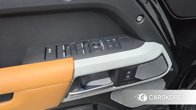 Land Rover Defender (L663) id 3063345 из Кореи 8