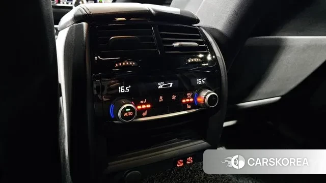 BMW 5 Series (G30) id 3422840 из Кореи 8